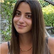Diplomata al liceo scientifico tradizionale e attualmente frequento il secondo anno della facoltà di Medicina a Firenze